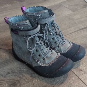 Stylish Gray J-41 Winter Boots
